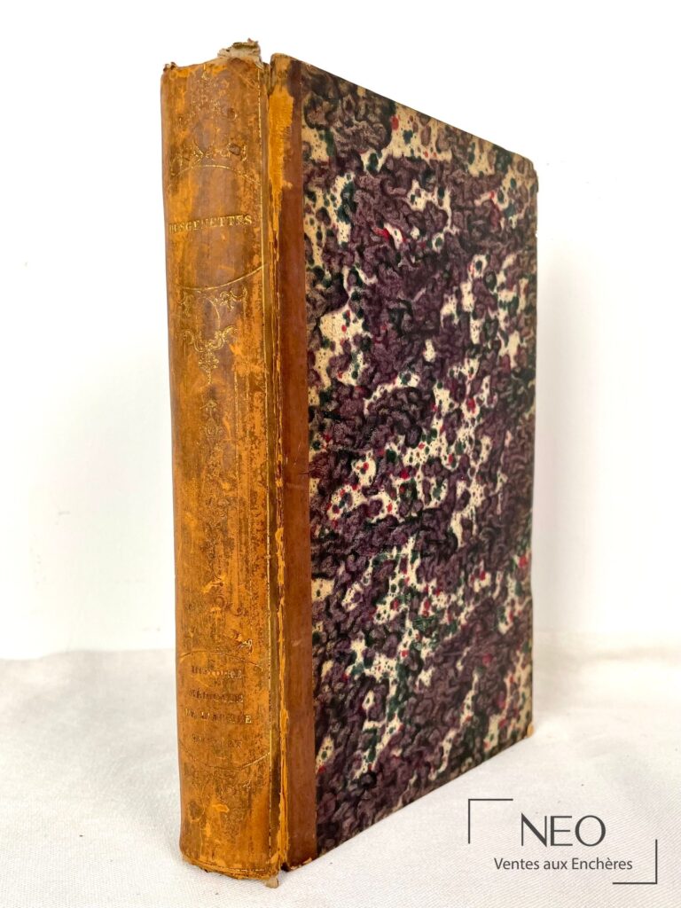 Volume ancien relié demi-peau cuir marron