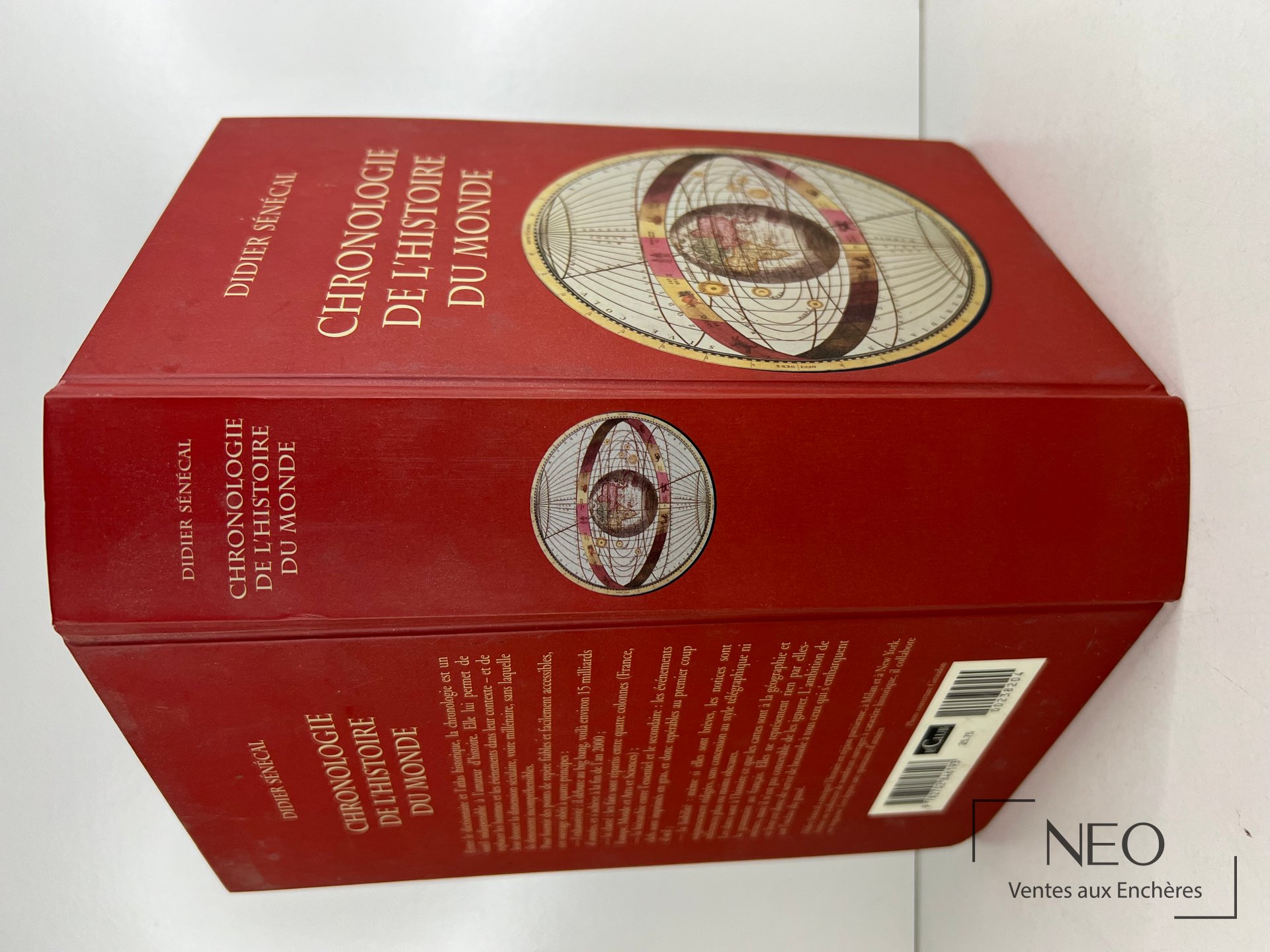 Couverture rouge du livre Chronologie de l'histoire du monde de Didier Senecal