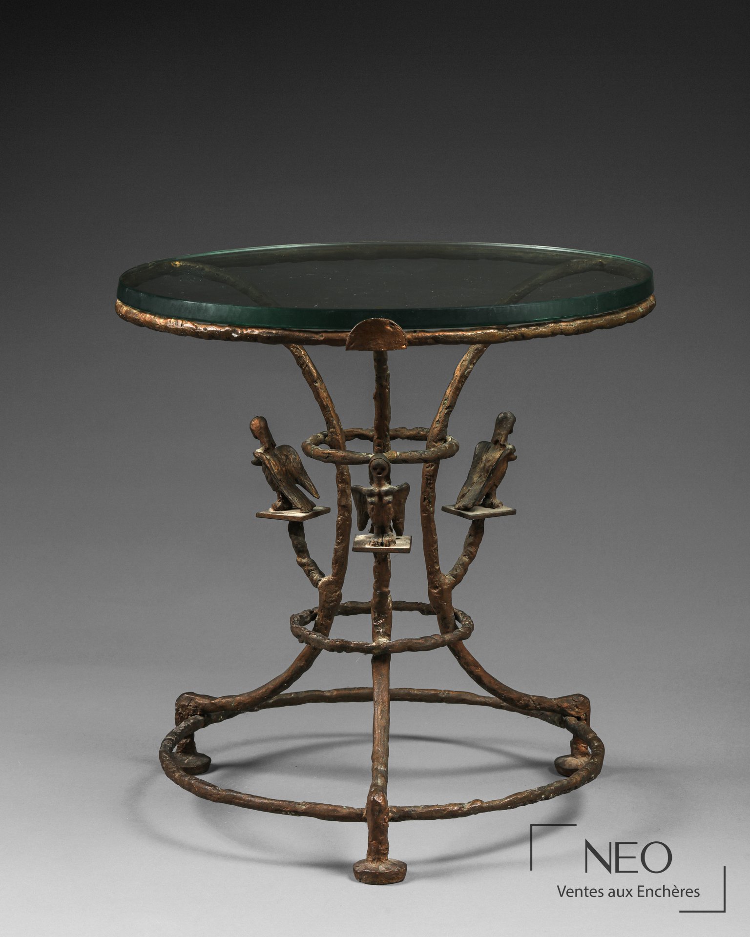 Guéridon aux harpies de Diego Giacometti