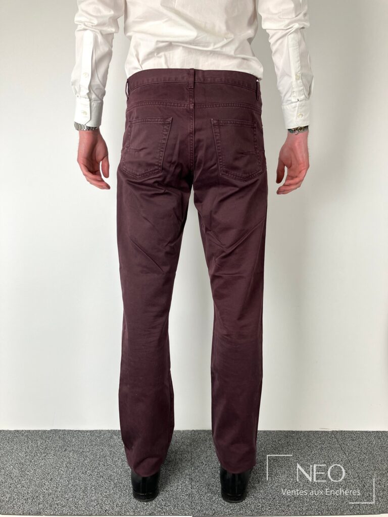 Pantalon violet DIOR Homme vu de dos