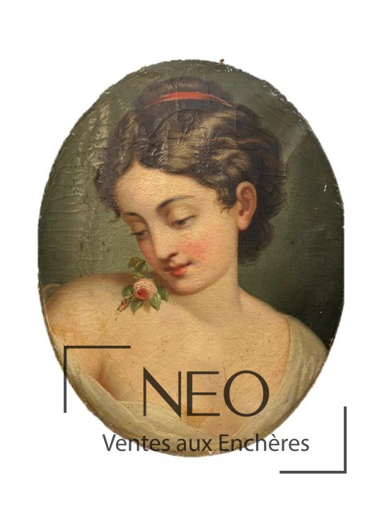 Portrait ovale d’une jeune fille à la fleur
