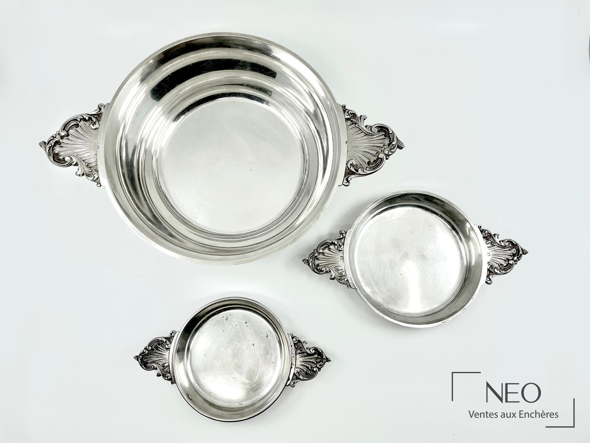Trois écuelles en argent à oreilles