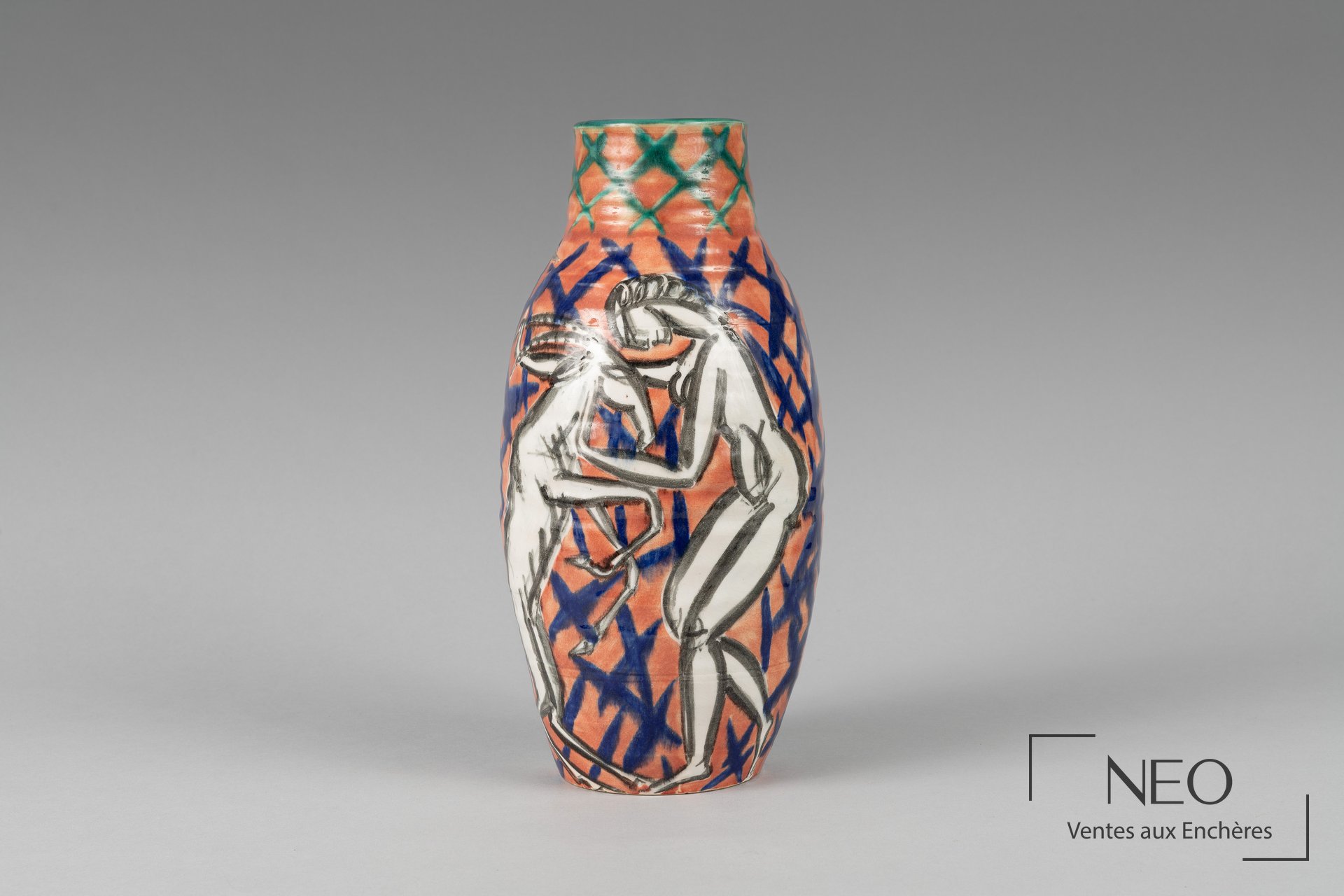 Edouard Cazaux Vase ovoïde en faïence émaillée à décor polychrome