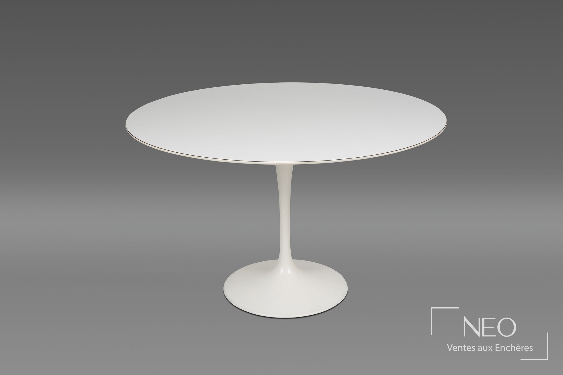 Eero Saarinen table de salle à manger Tulip, édition Knoll