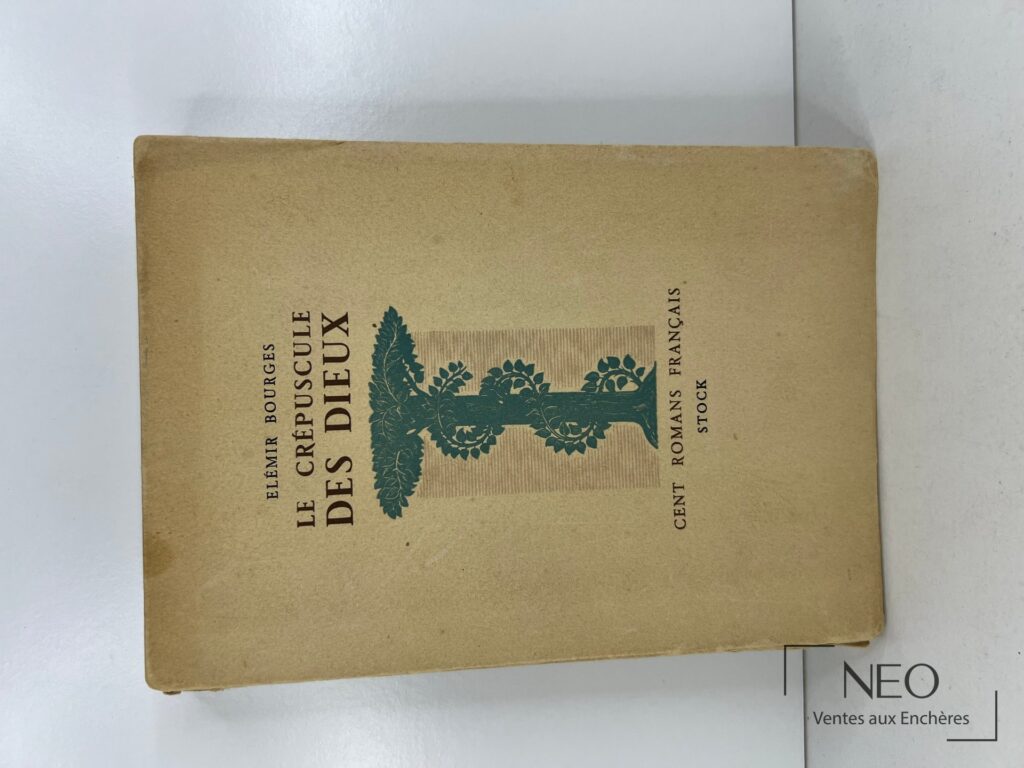 Couverture du livre Le crépuscule des dieux d’Elémir Bourges