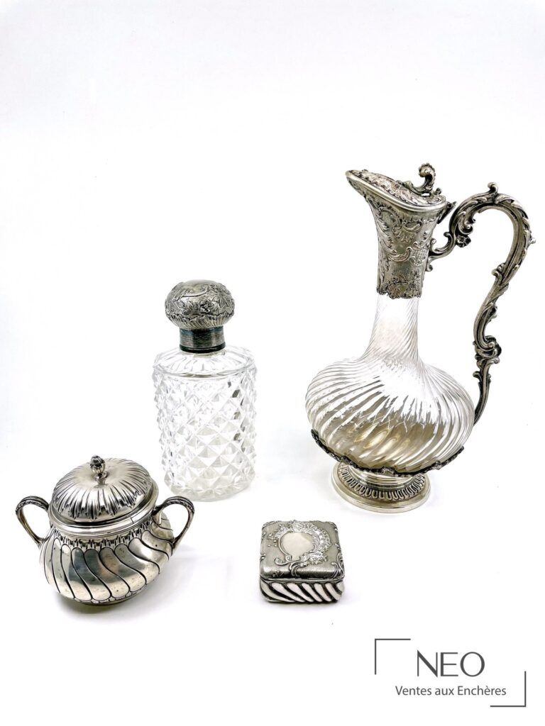 Ensemble de quatre pièces en argent