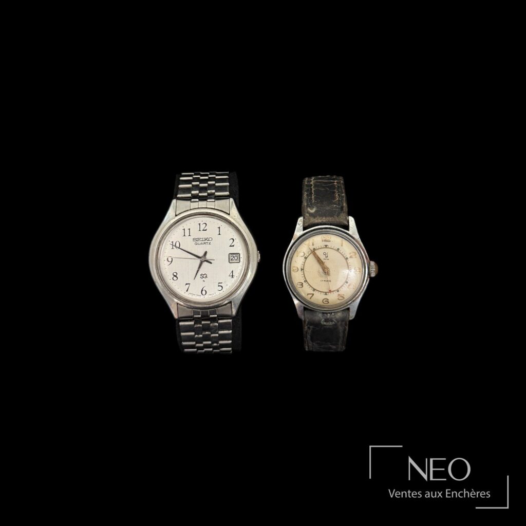 Deux montres bracelet en acier