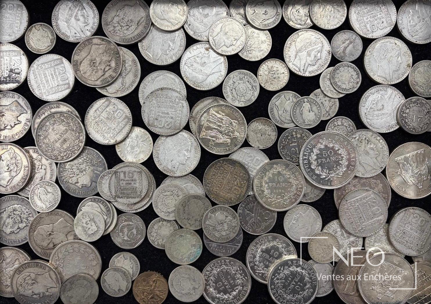 Ensemble de monnaies en argent