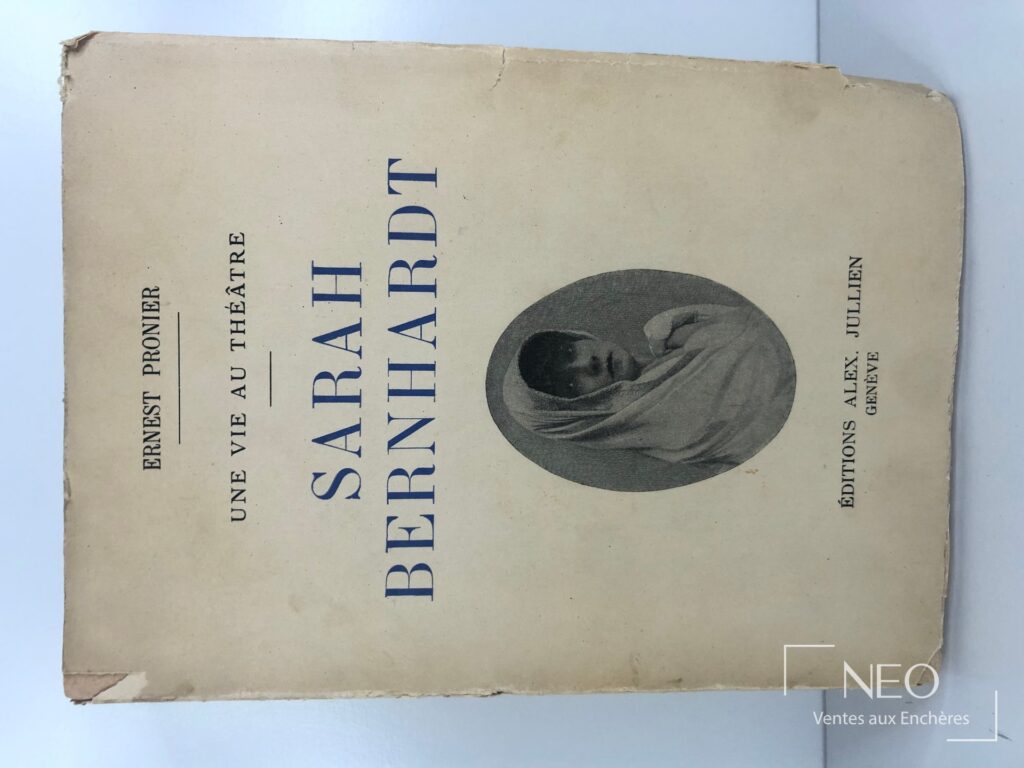 Couverture de Une vie au théâtre