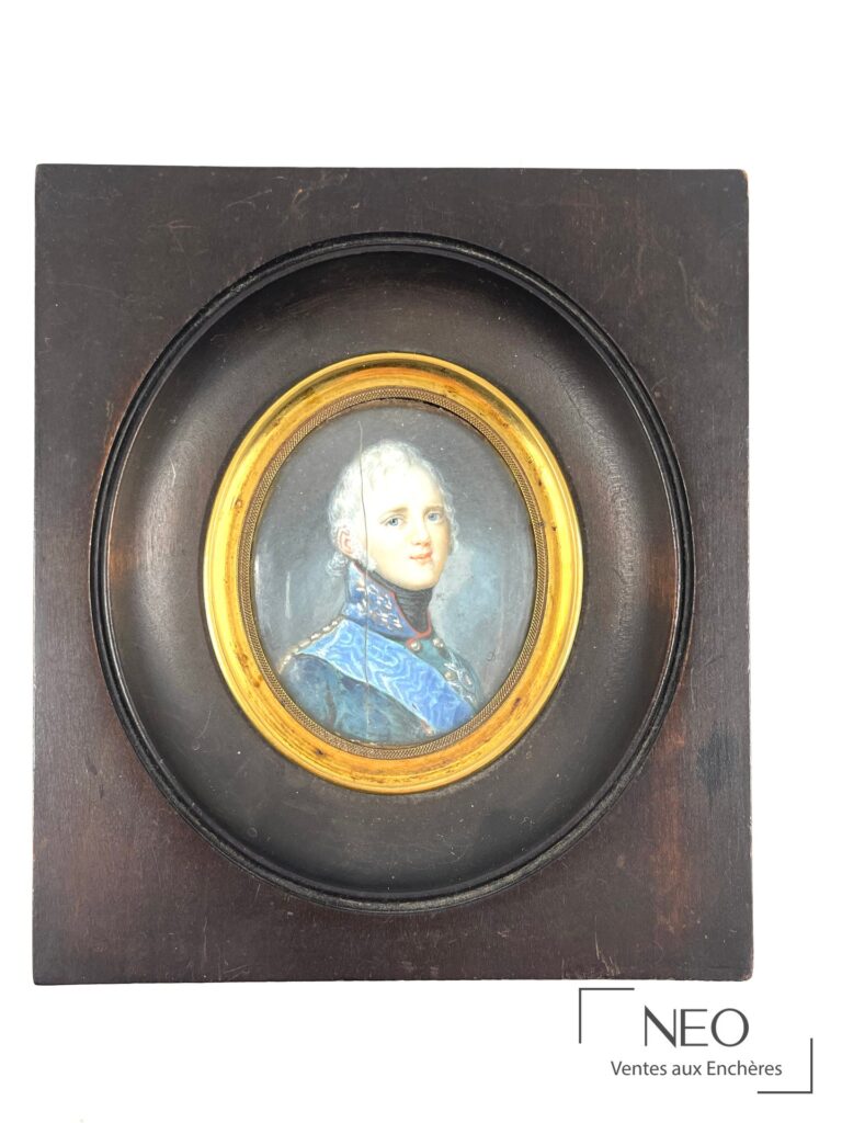 Miniature ovale représentant Alexandre 1er en uniforme bleu
