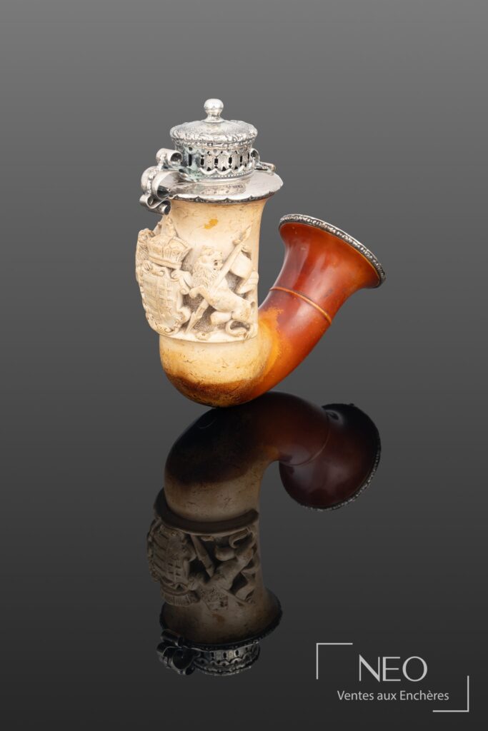 Fourneau de pipe en écume de mer et monture en argent