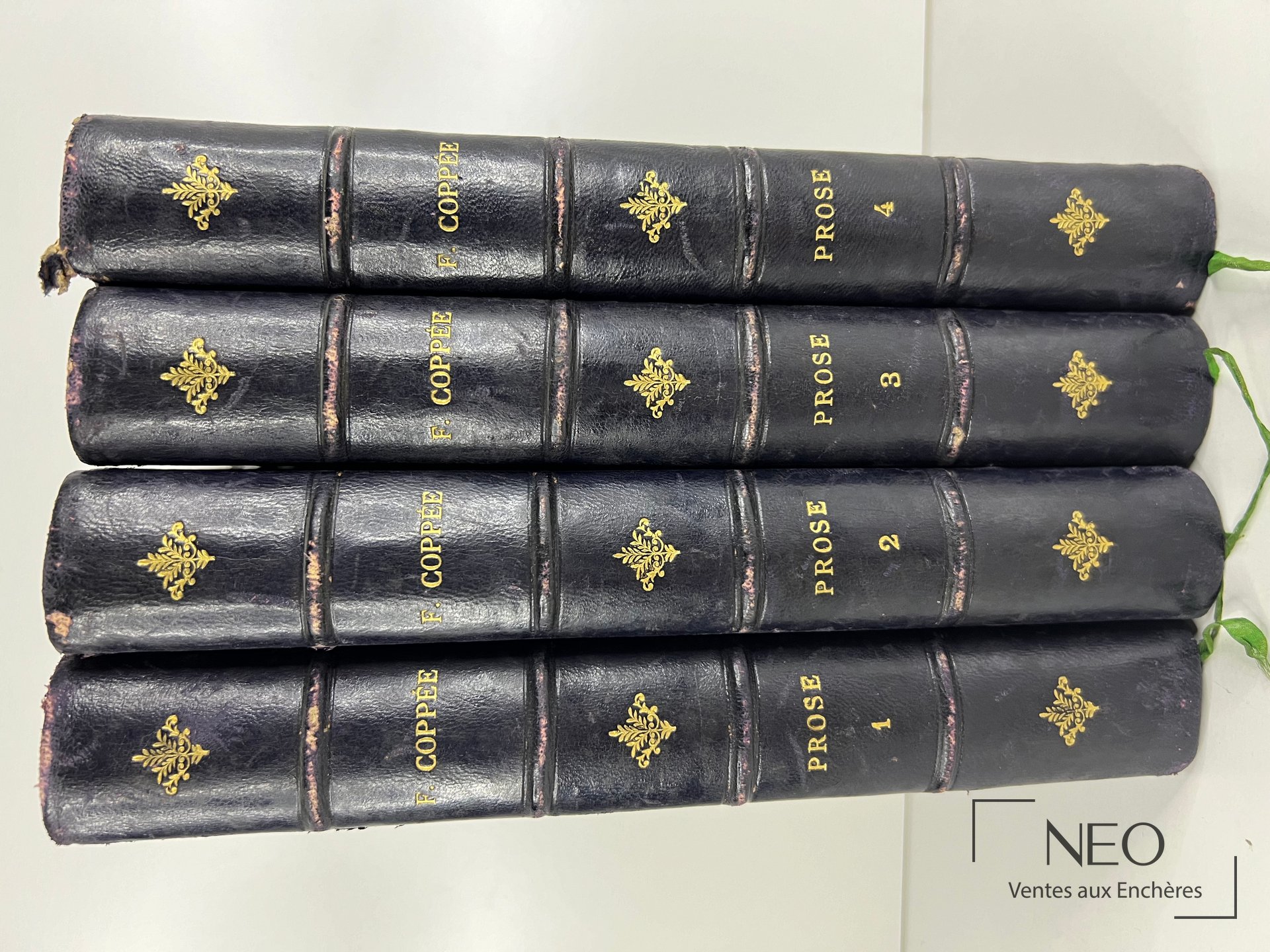 Quatre volumes reliés en demi basane bleue