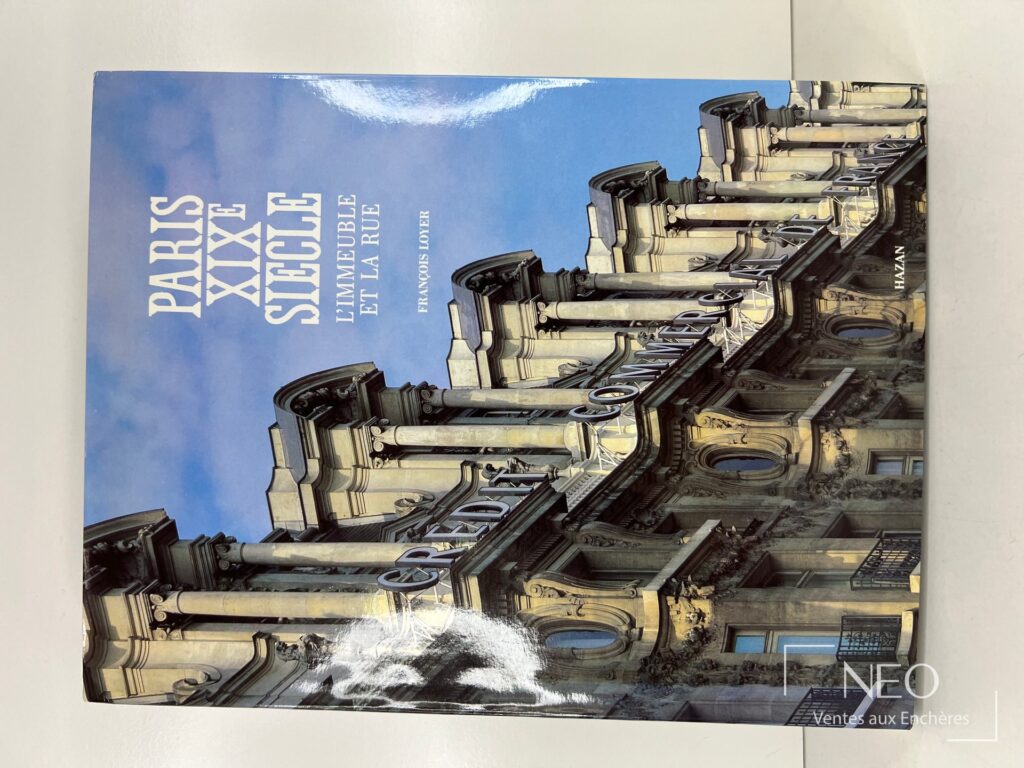 Couverture illustrée du livre Paris XIXe siècle de François Loyer