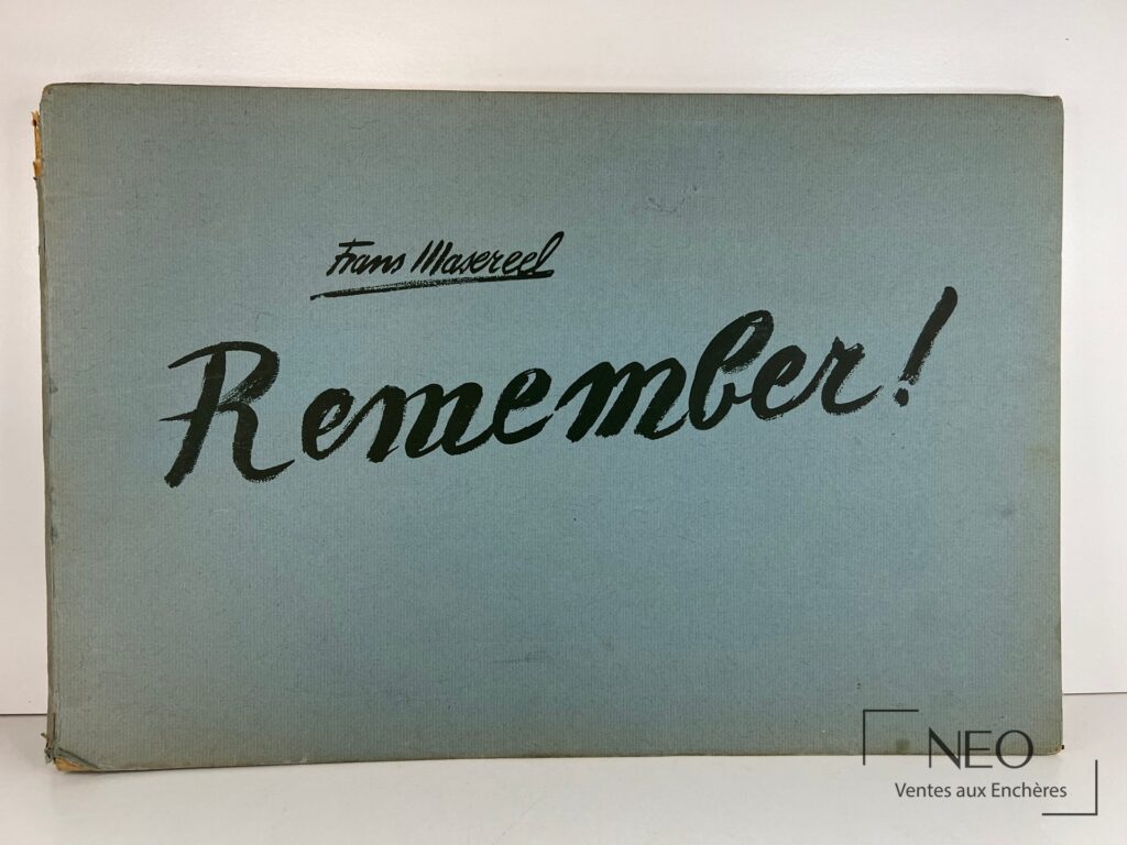 Couverture rigide bleu gris du livre Remember! de Frans Masereel