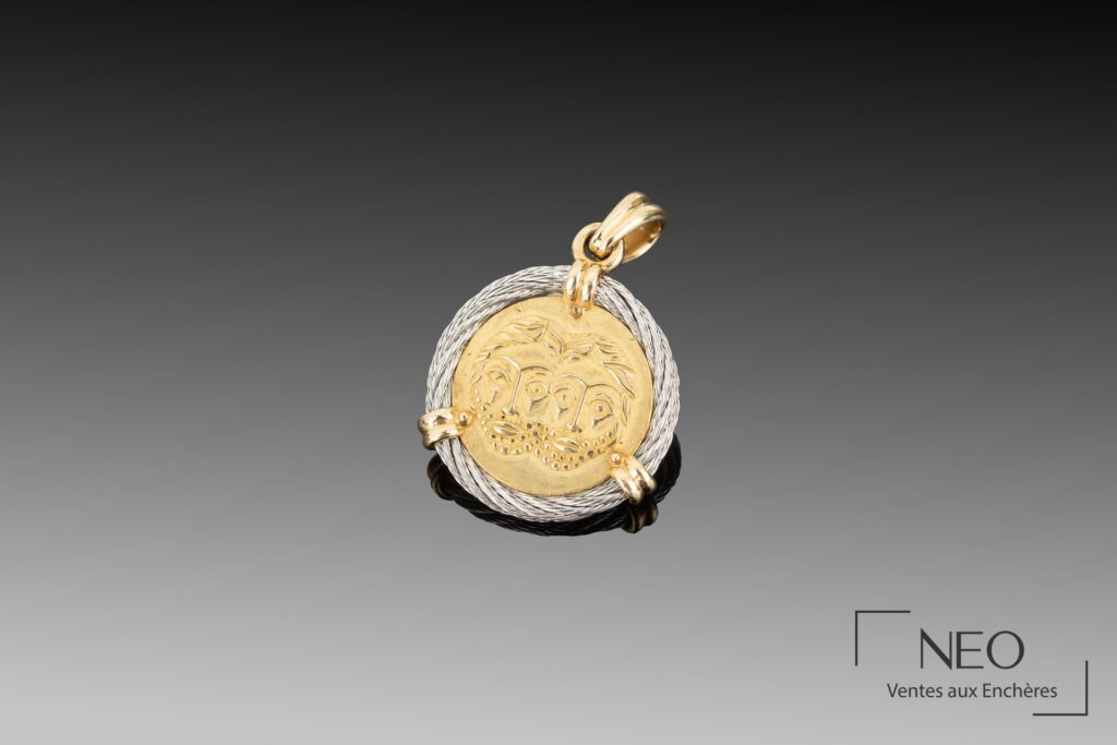 Pendentif Fred Force 10 Vintage vu de face