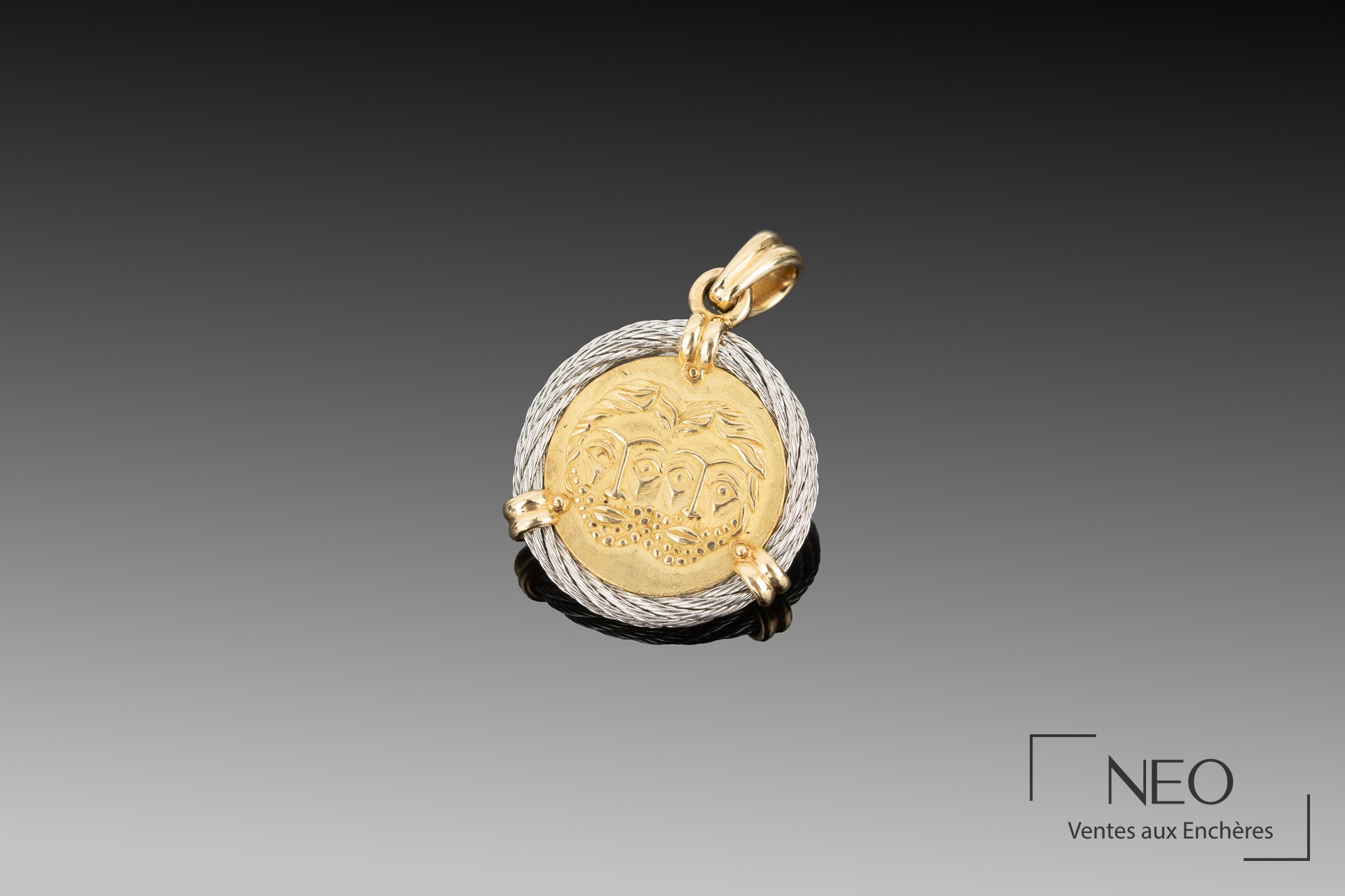 Pendentif Fred Force 10 Vintage vu de face