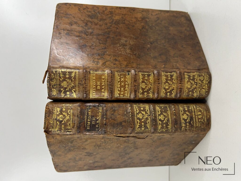 Deux volumes reliés en veau marbré