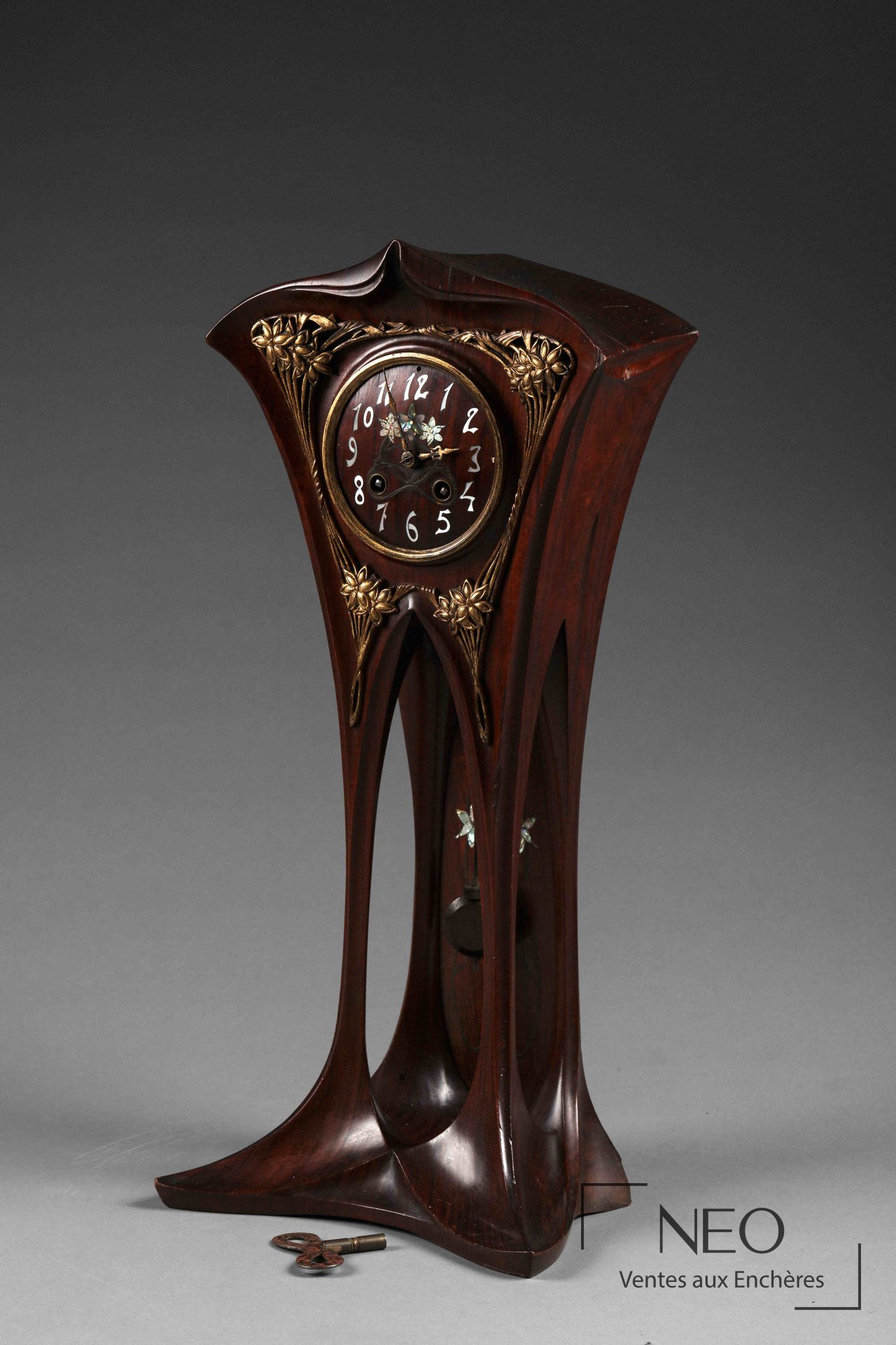 Pendule de style Art nouveau dans le goût de George Nowak