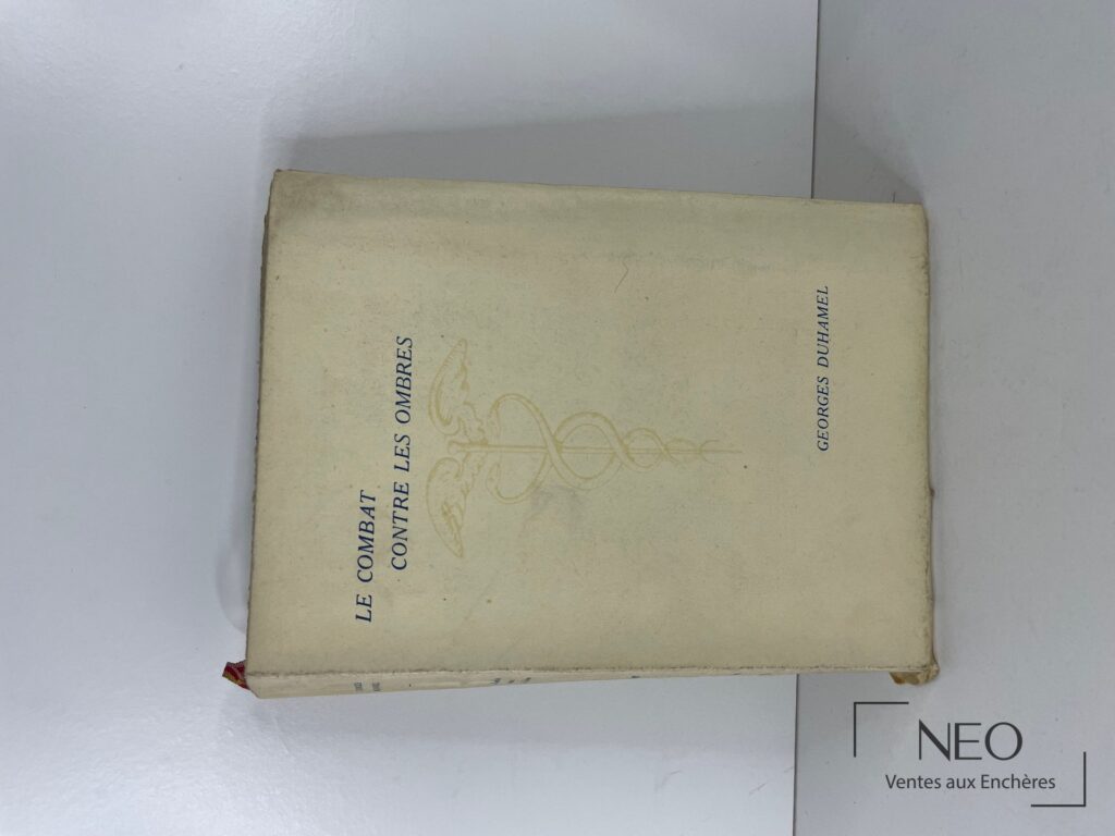 Couverture du livre Le combat contre les ombres de Georges Duhamel