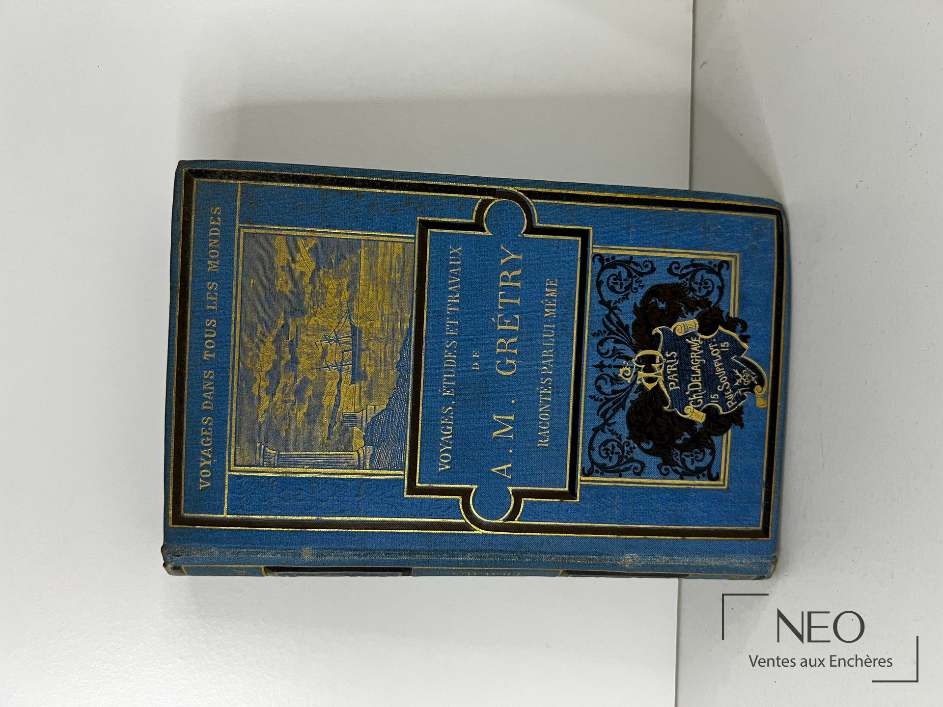 Cartonnage polychrome bleu et dorure