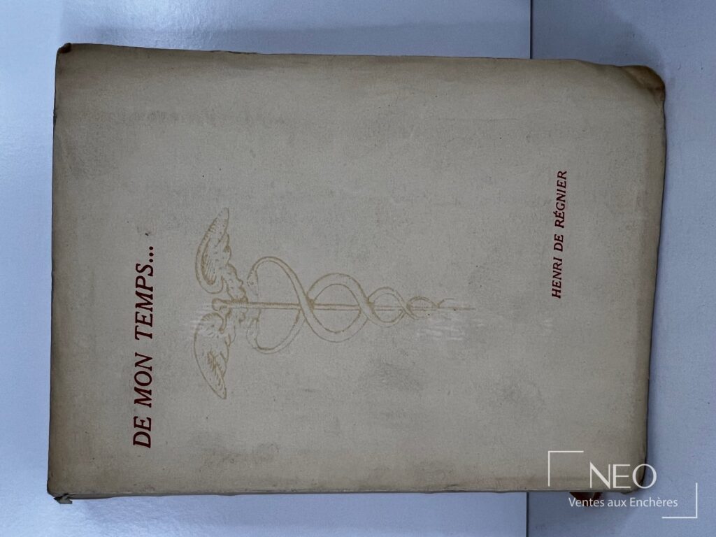 Couverture de De mon temps... de Henri de Régnier avec titre et motif central