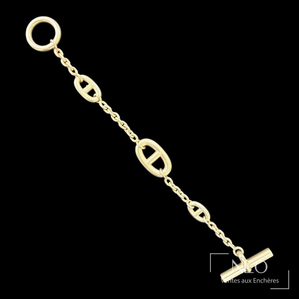 Bracelet Hermès Farandole en argent sur fond noir