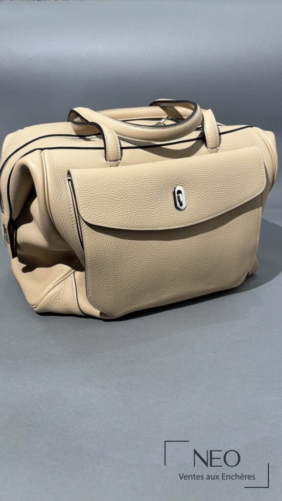 Sac de weekend Hermès Wallago en veau Togo beige