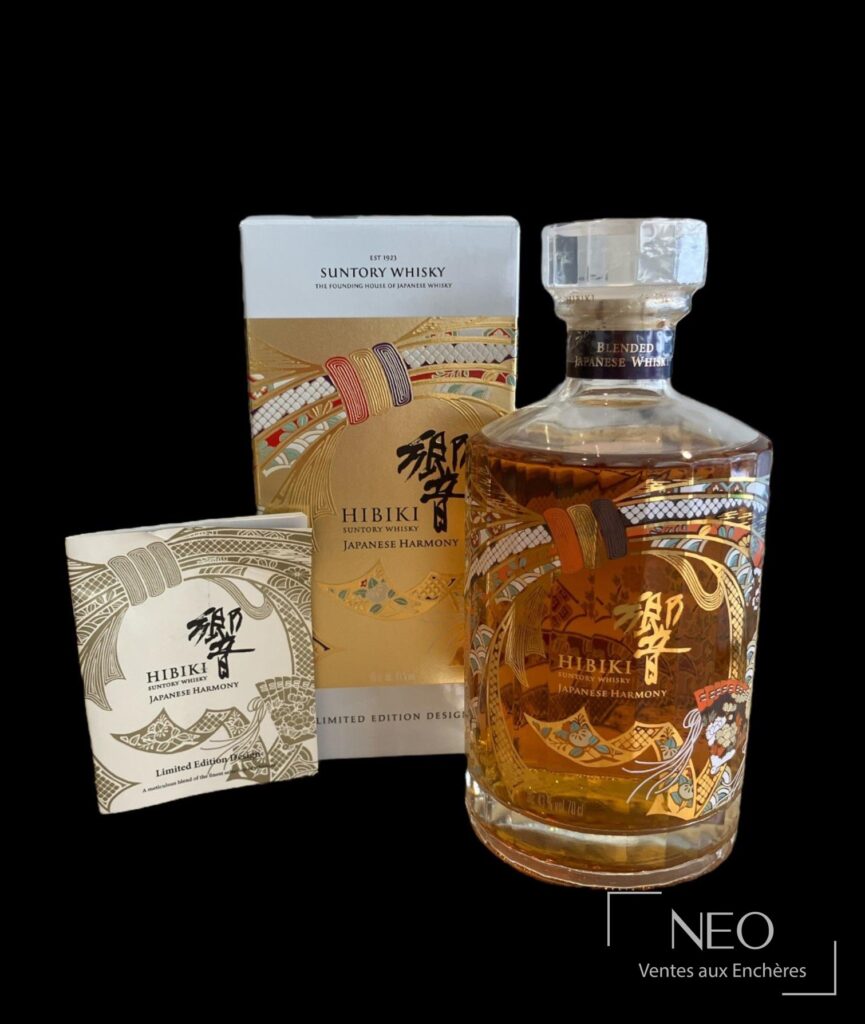 Bouteille Hibiki Suntory Whisky avec étui et livret assortis