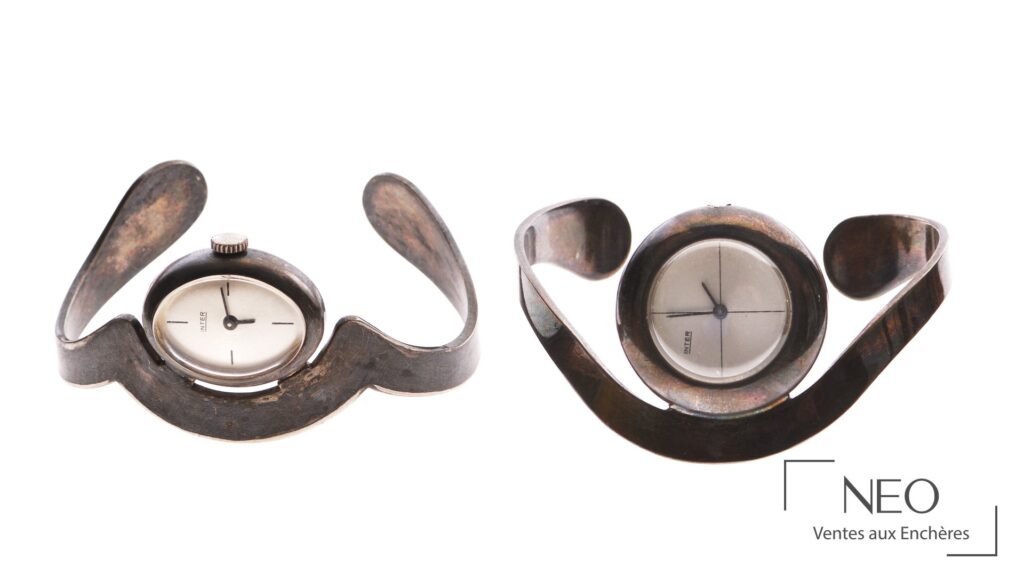 Deux montres bracelet Inter en acier