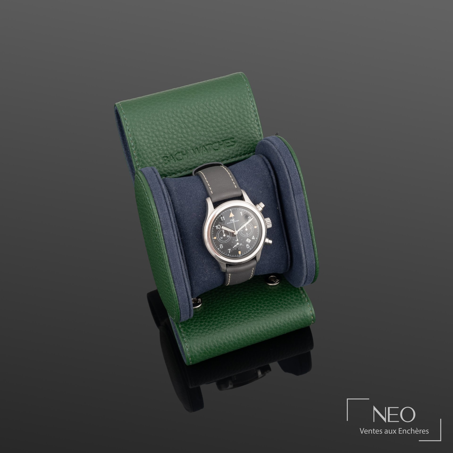 Montre IWC Fliegeruhr sur support