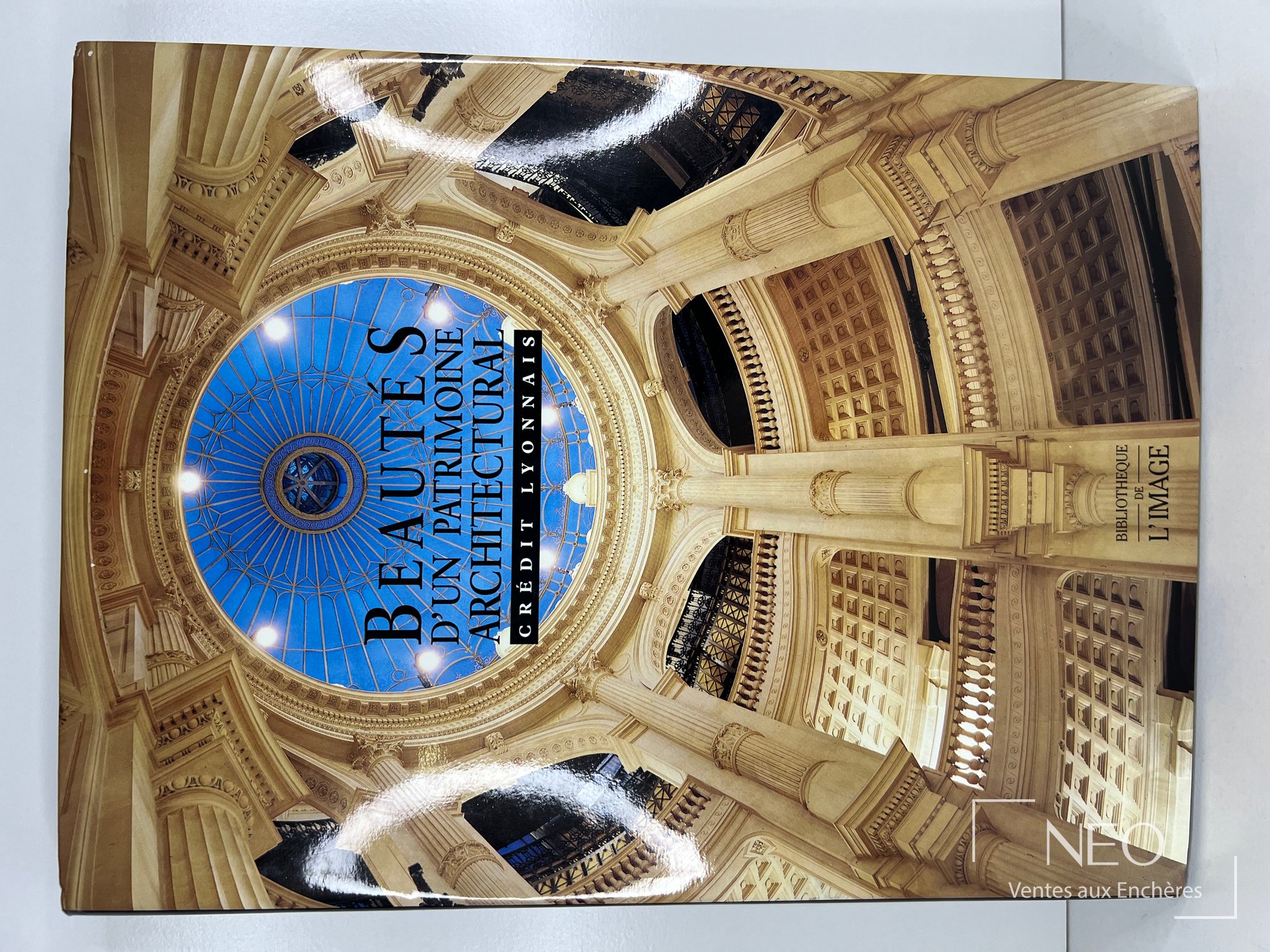 Couverture illustrée du livre Beautés d’un patrimoine architectural de Jacques Annie