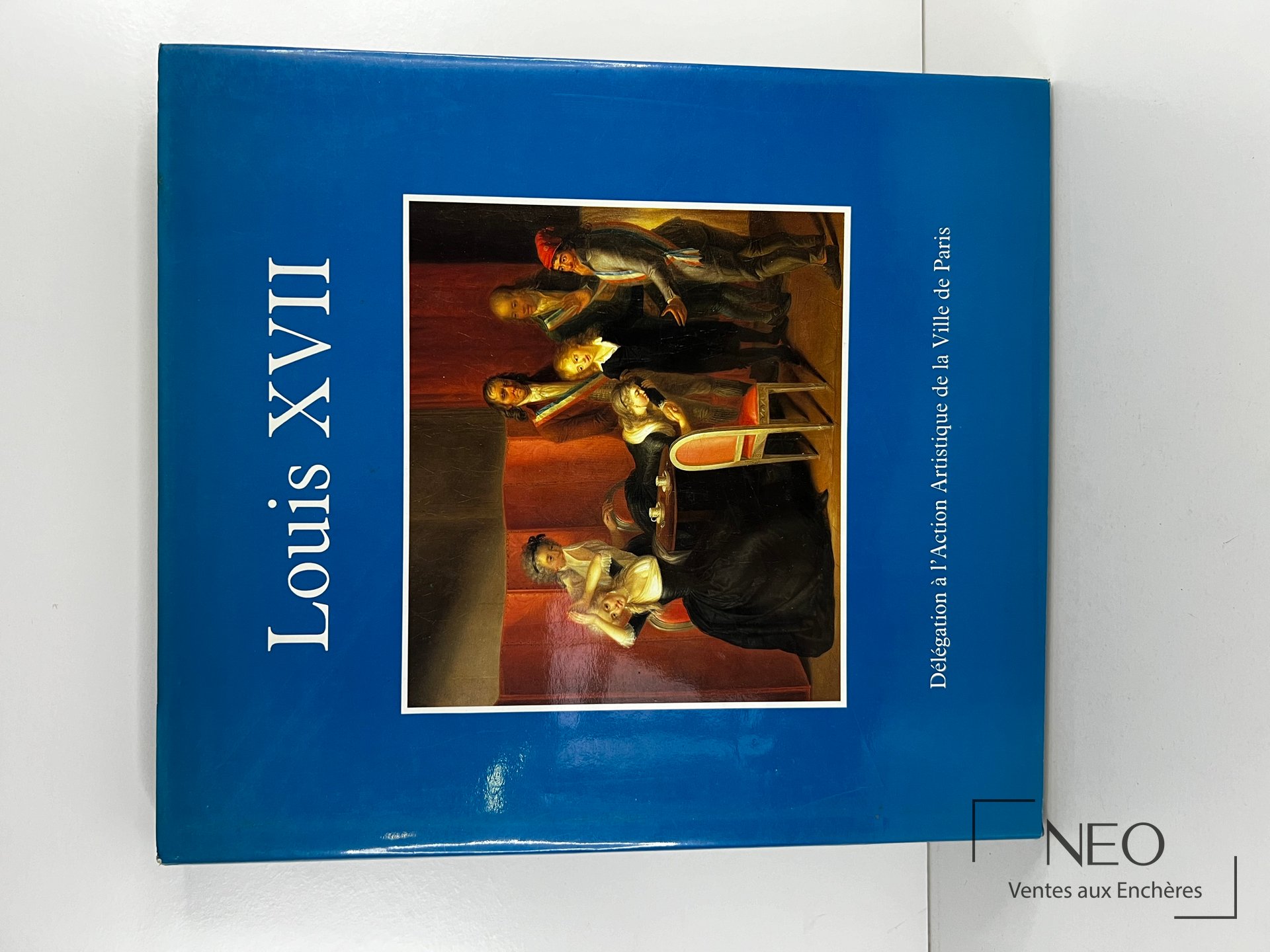 Couverture bleue du livre Louis XVII de Jacques Charles