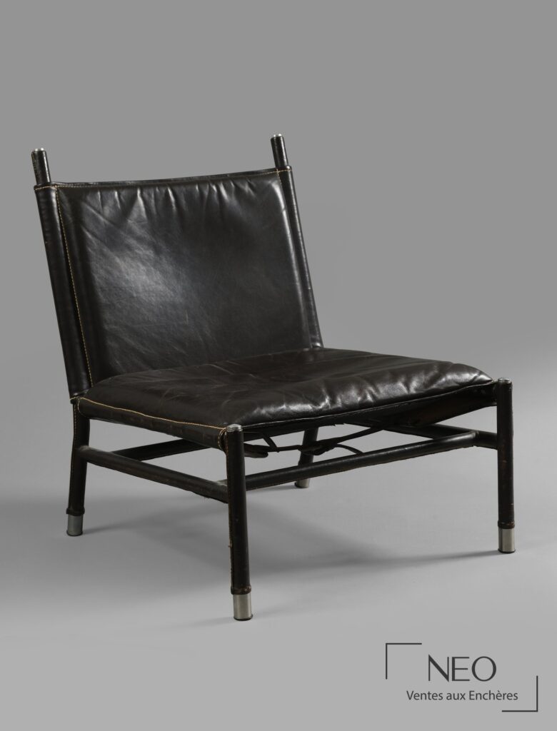 Lot 259 - Jacques QUINET Chauffeuse basse