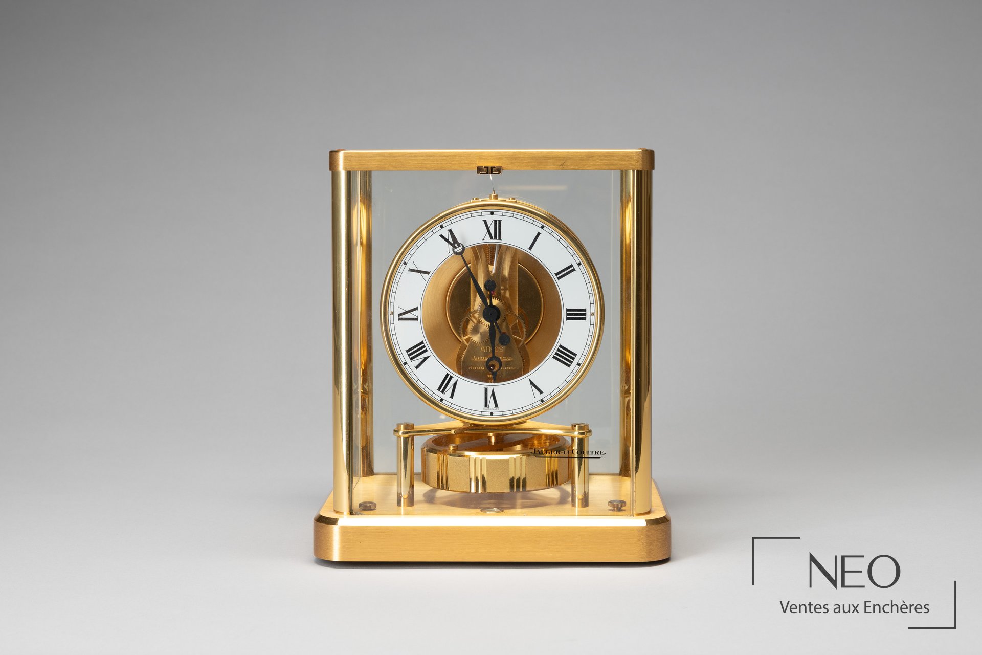 Pendule Atmos Jaeger-LeCoultre en laiton et verre