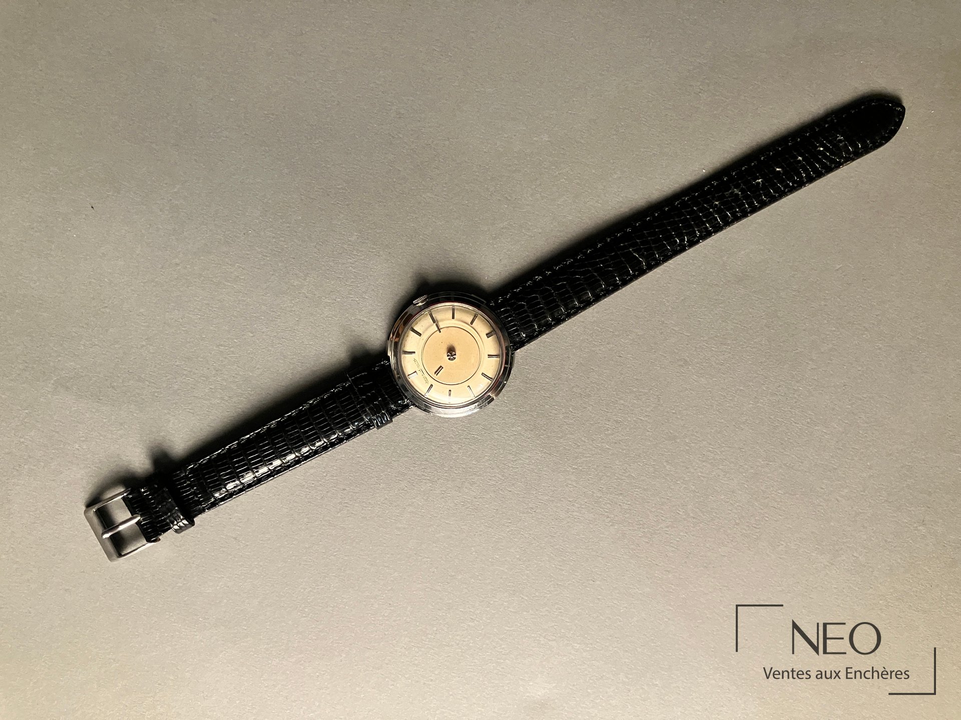 Montre Jaeger-LeCoultre Galaxy/Mystery en acier sur bracelet noir