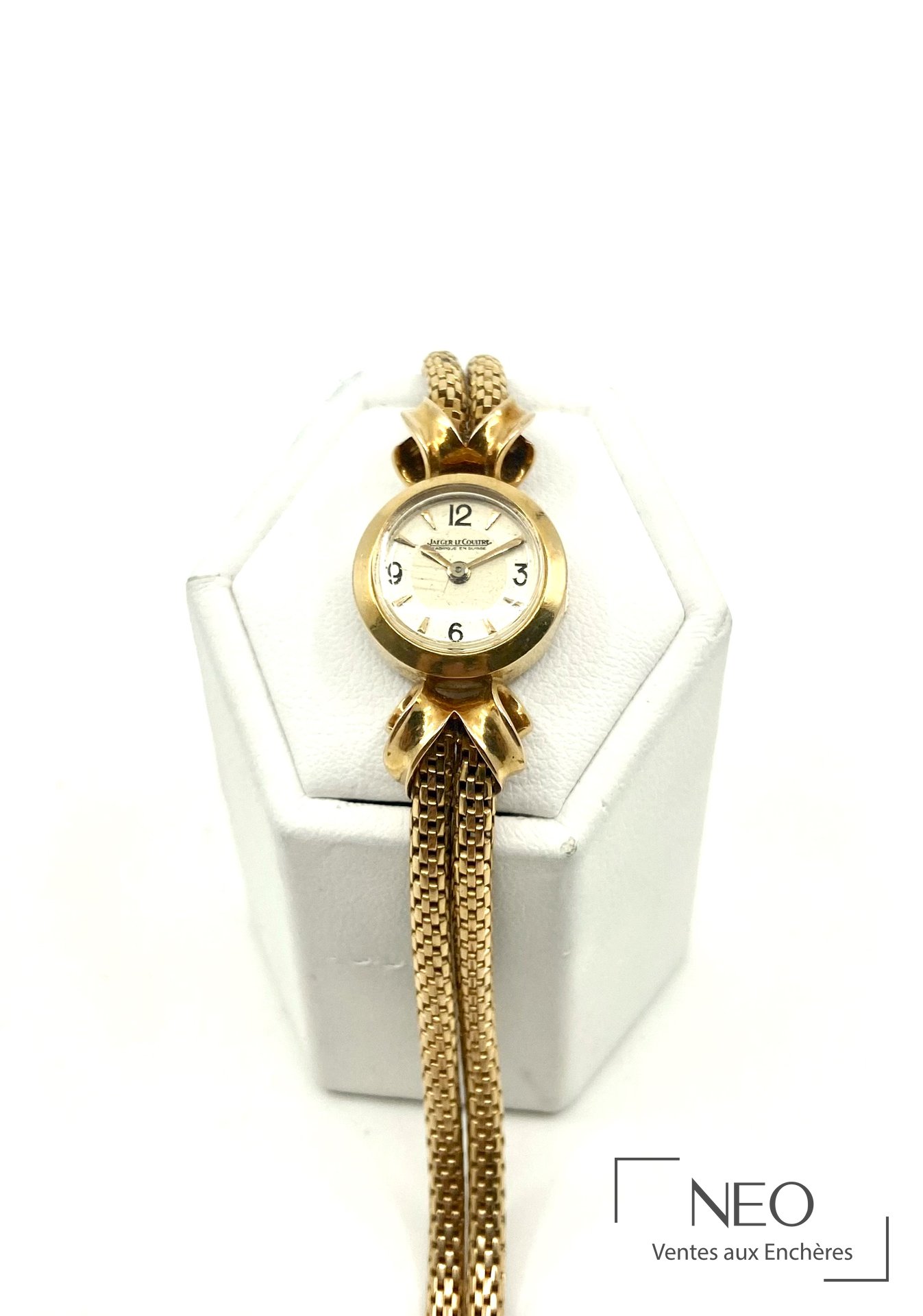 Montre-bracelet Jaeger Lecoultre de dame en or jaune