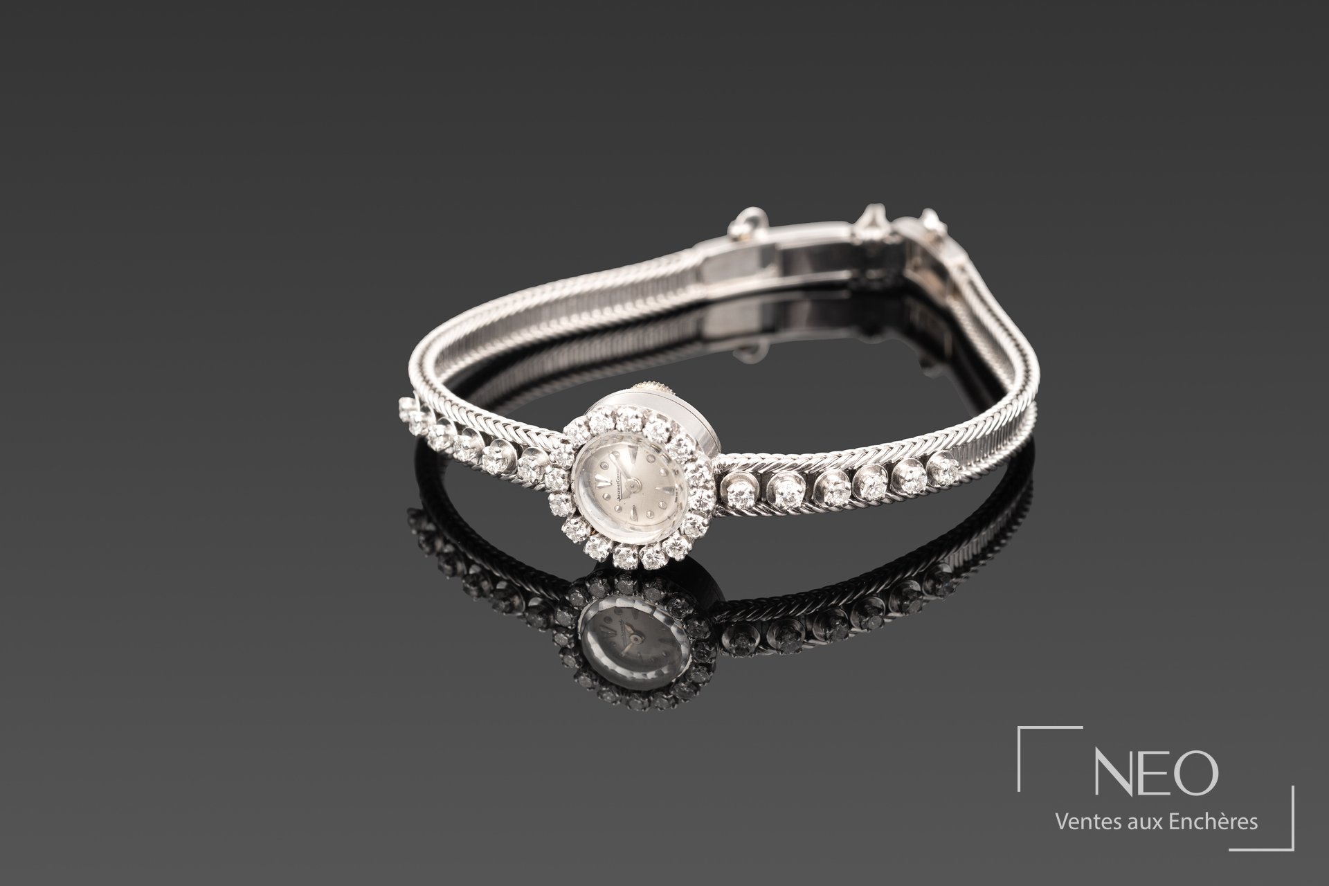 Montre de soirée Jaeger-LeCoultre sertie de diamants