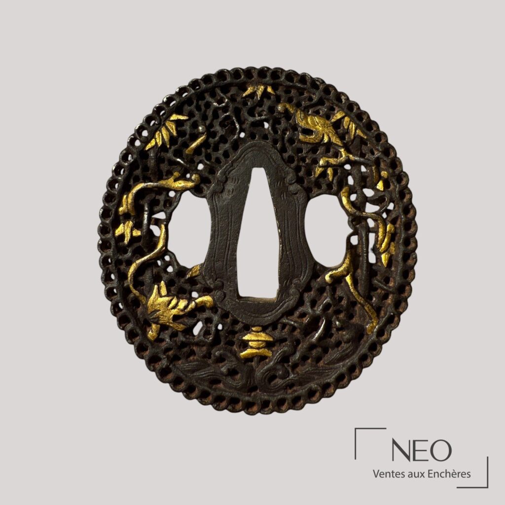 Tsuba japonaise Namban en fer ajouré