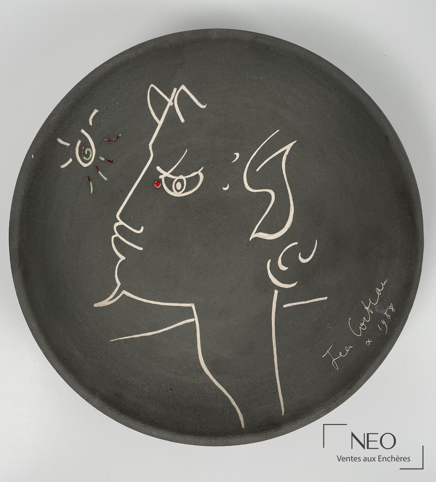 Assiette ronde de Jean Cocteau