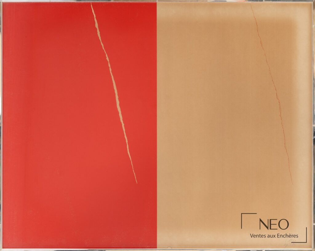 Composition abstraite en rouge et beige avec deux tracés verticaux clairs
