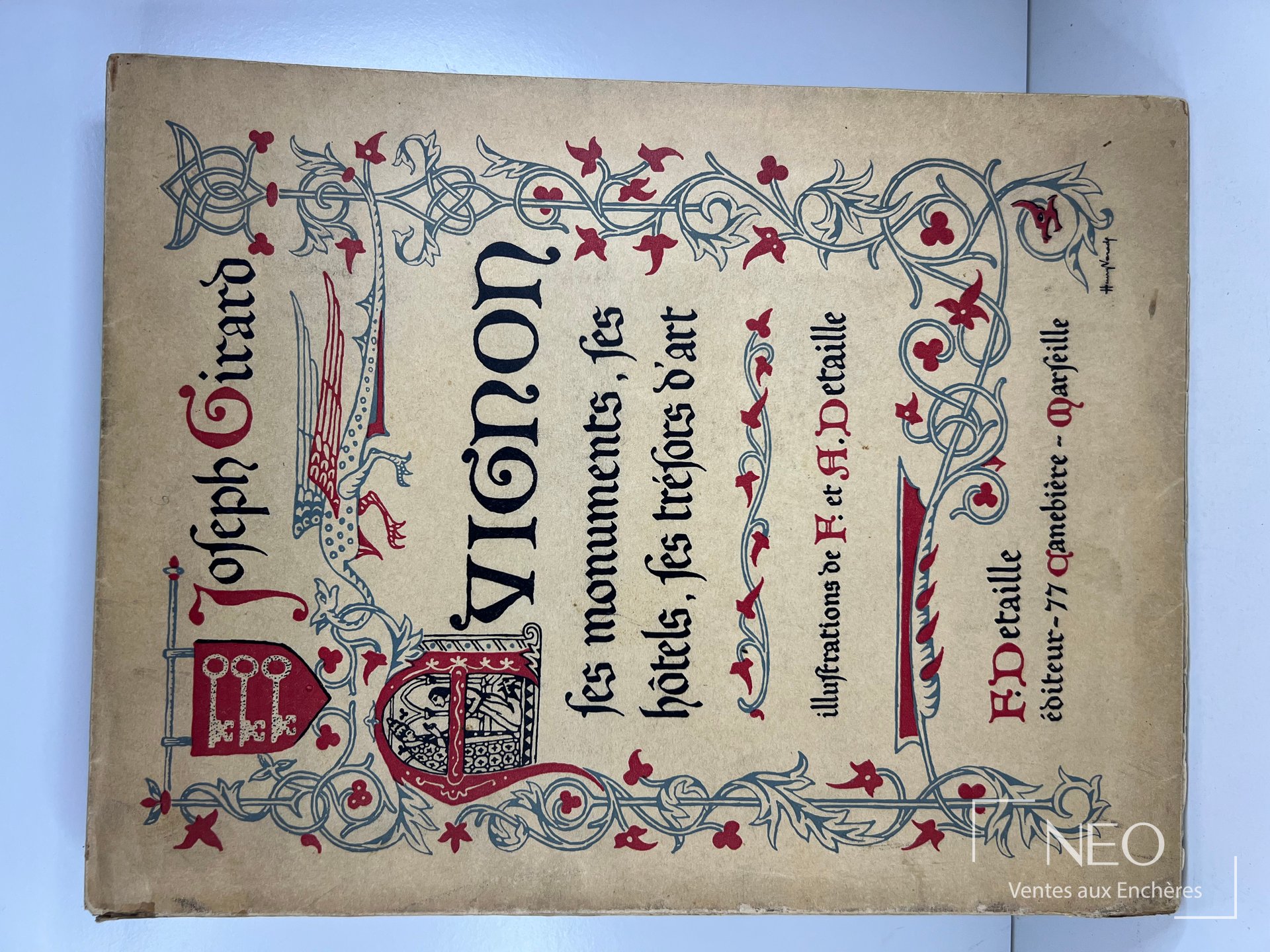 Couverture brochée illustrée de l'ouvrage Joseph Girard sur Avignon