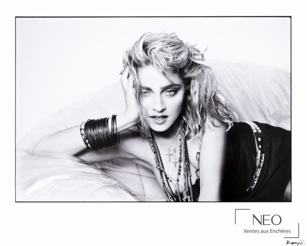 Portrait en noir et blanc de Madonna