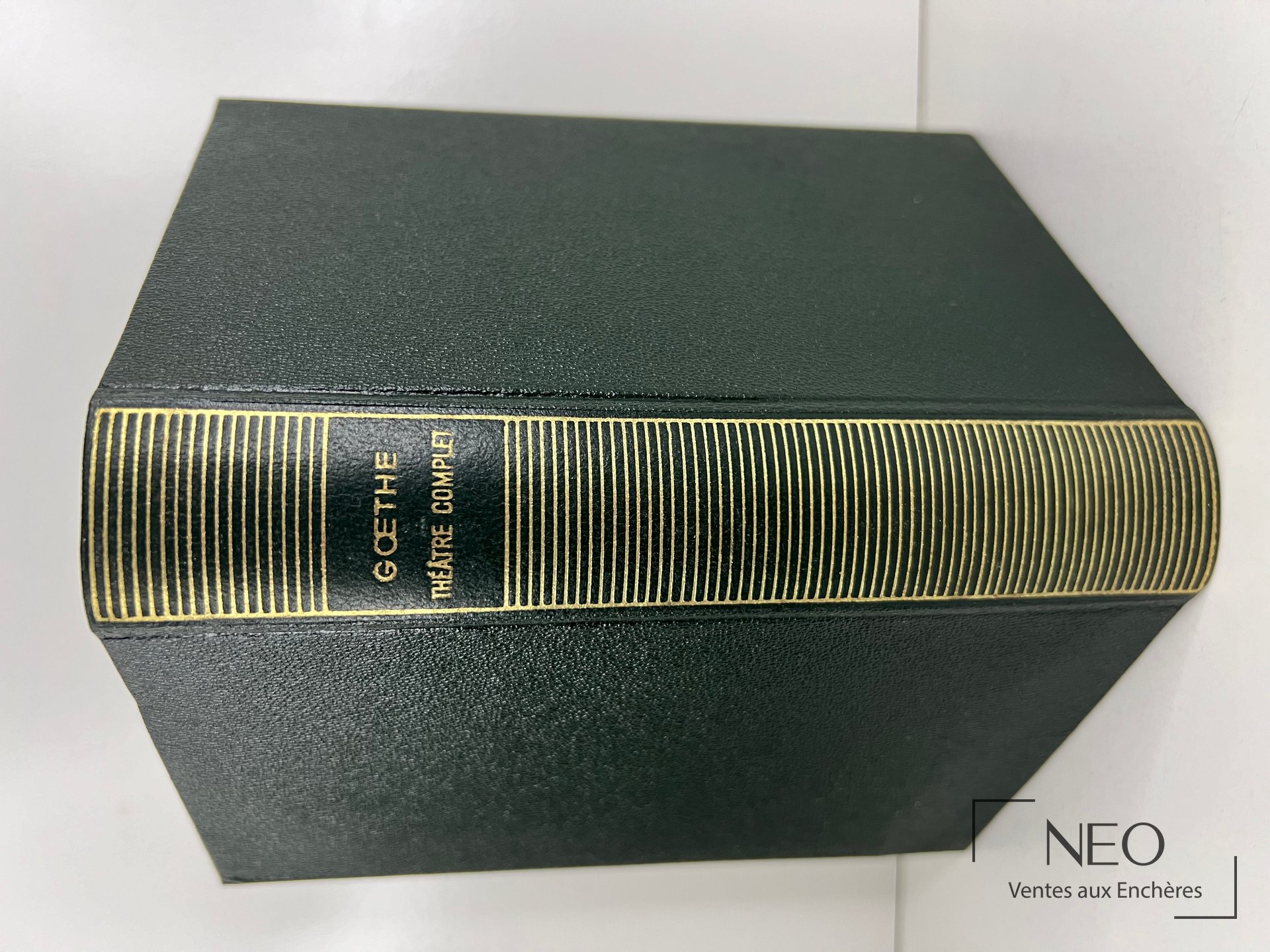 Volume La Pléiade Goethe en cartonnage noir