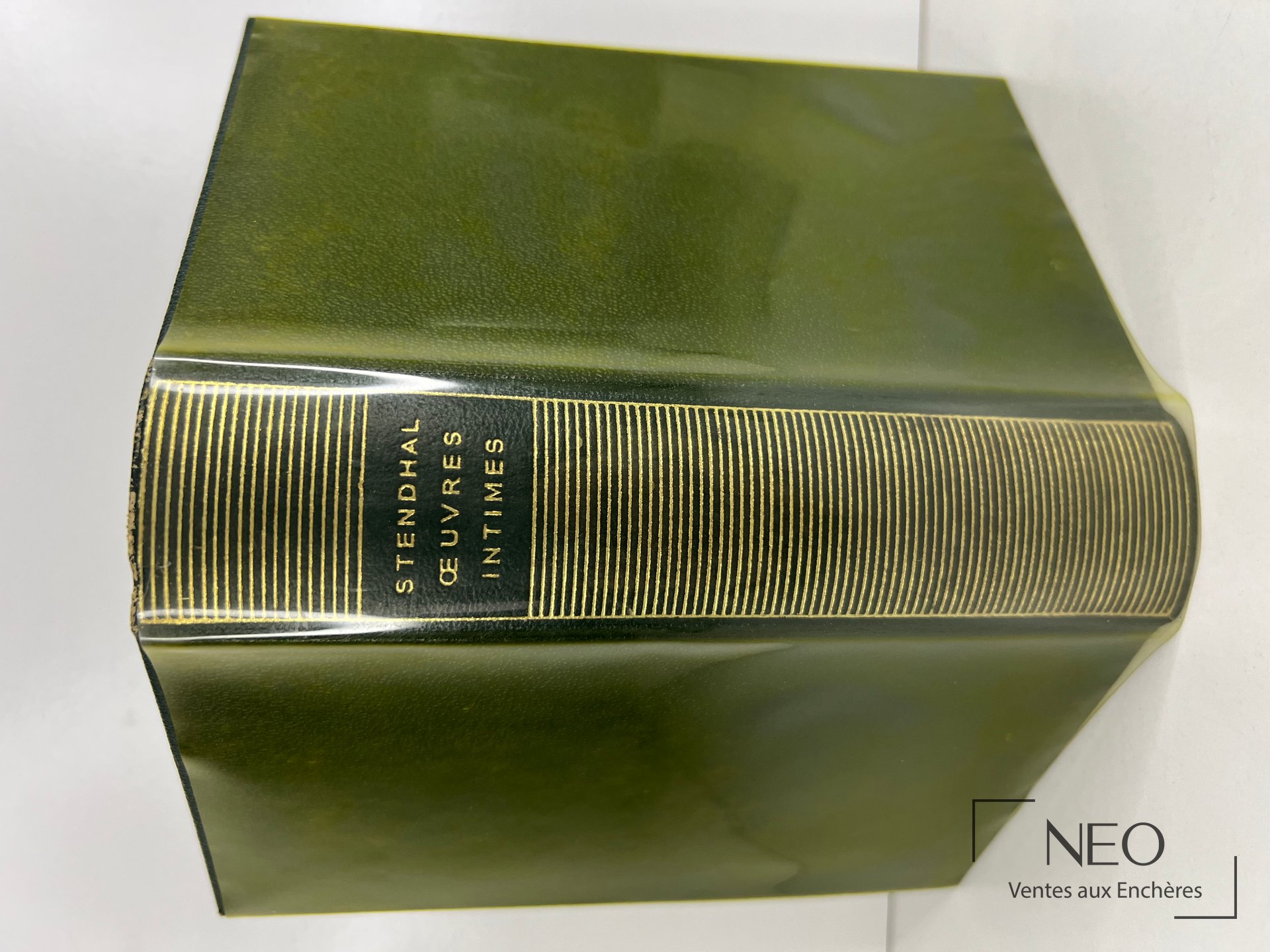 Volume de la Pléiade Stendhal en cartonnage vert
