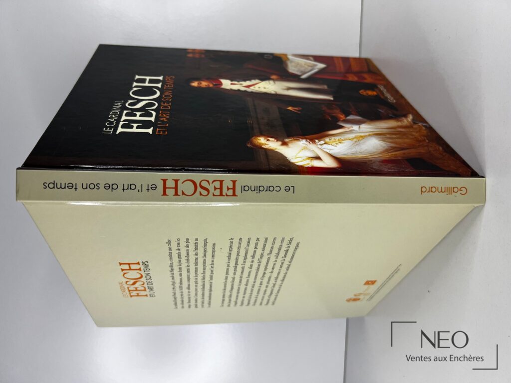 Livre illustré posé de biais
