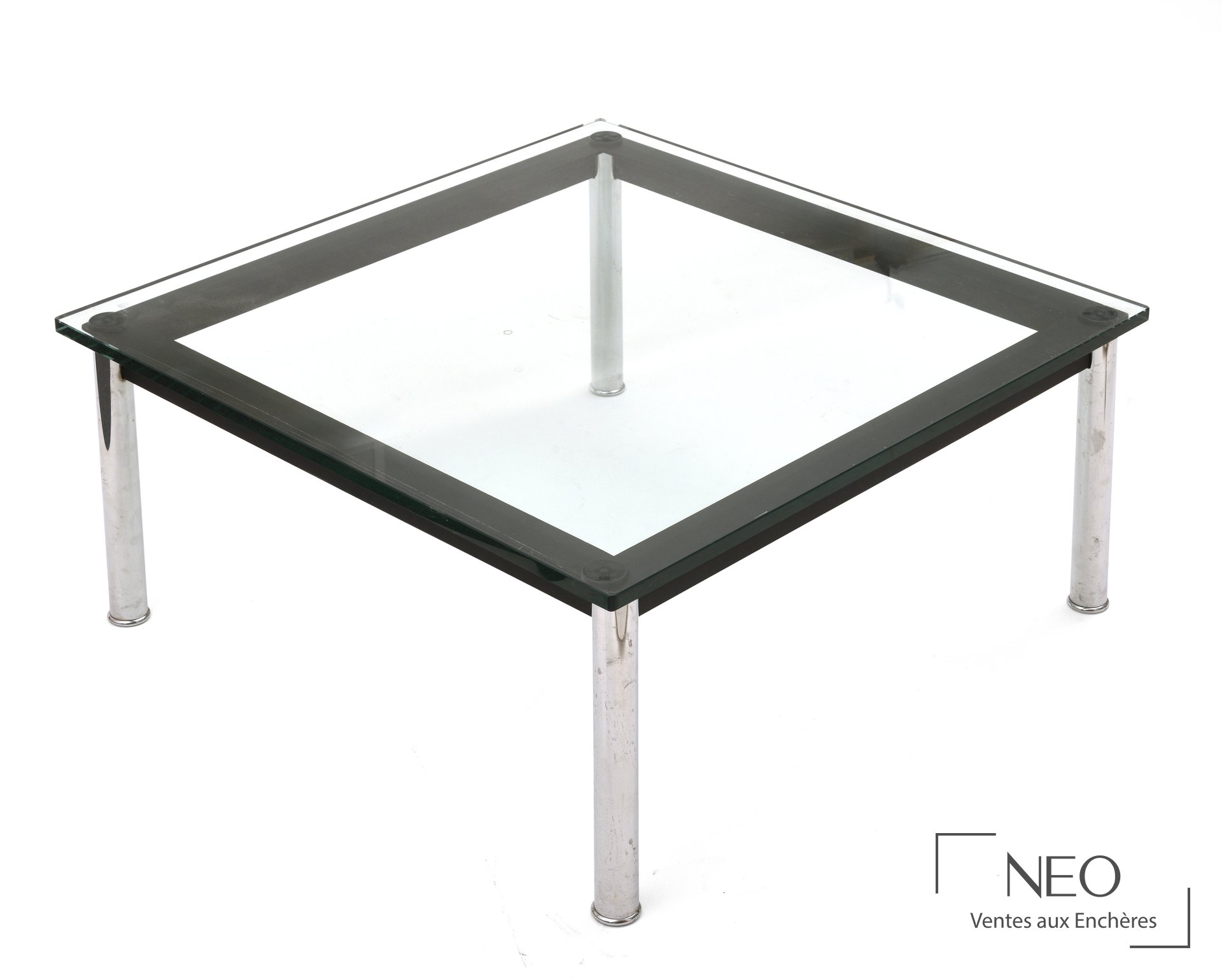 Table basse carrée LC10 de Le Corbusier pour Cassina