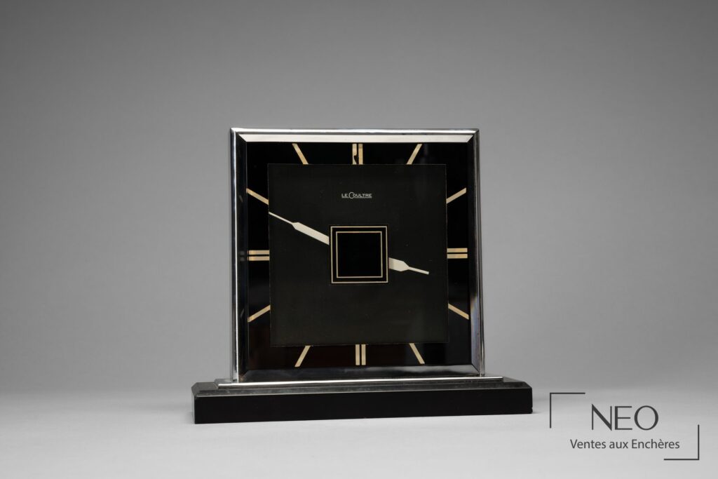 Pendule de table LeCoultre Duoface en marbre noir et métal chromé