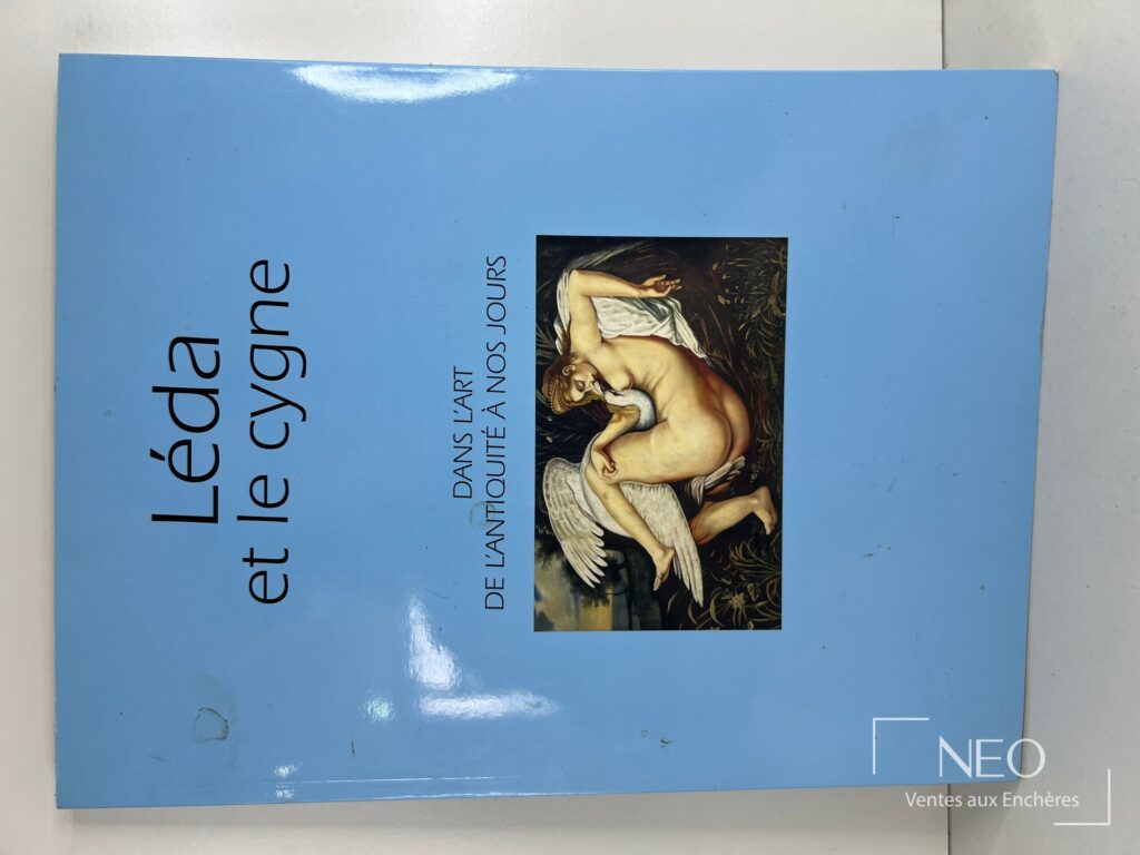 Couverture bleue du livre Léda et le Cygne avec une illustration centrale