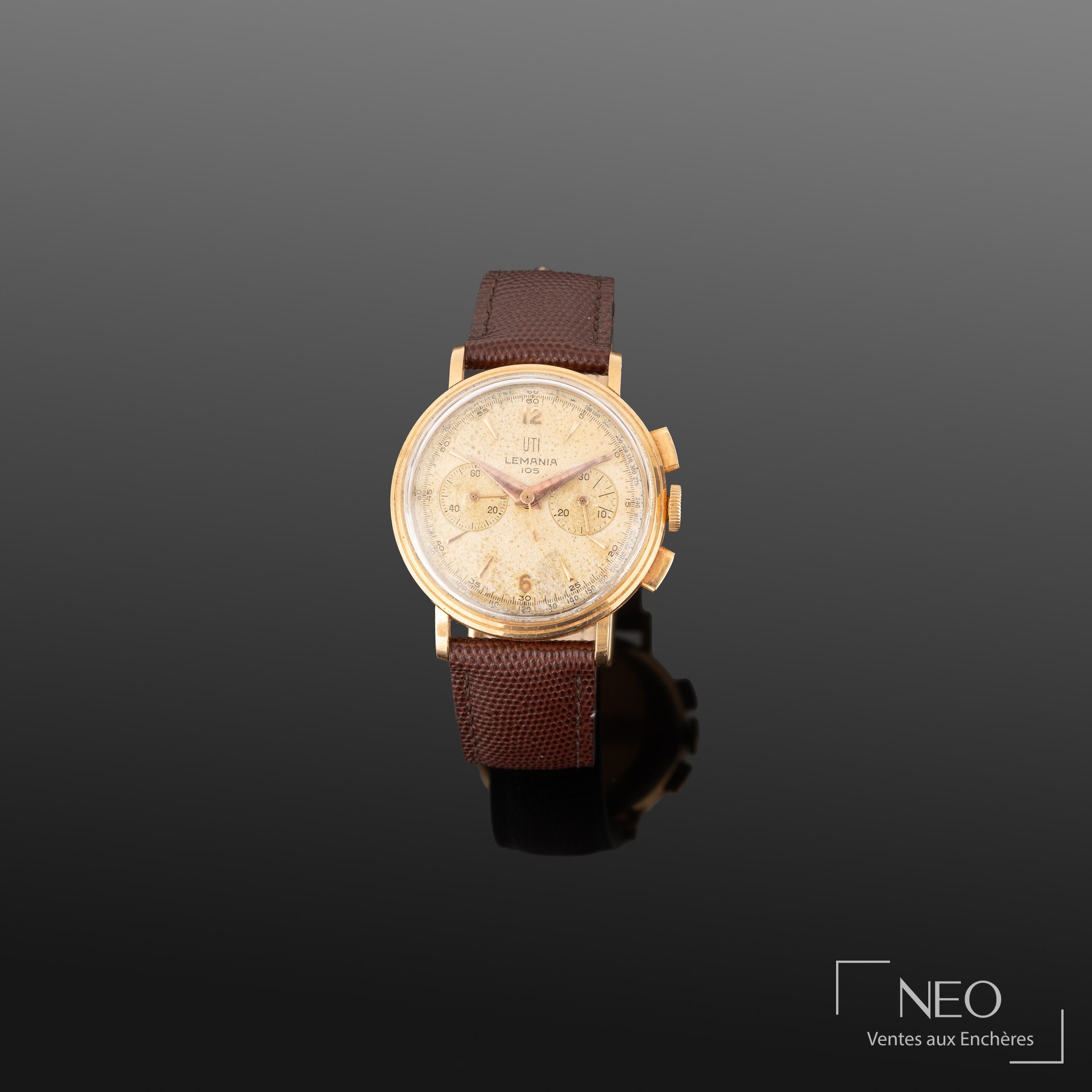 Montre-bracelet chronographe Lemania pour UTI en or jaune
