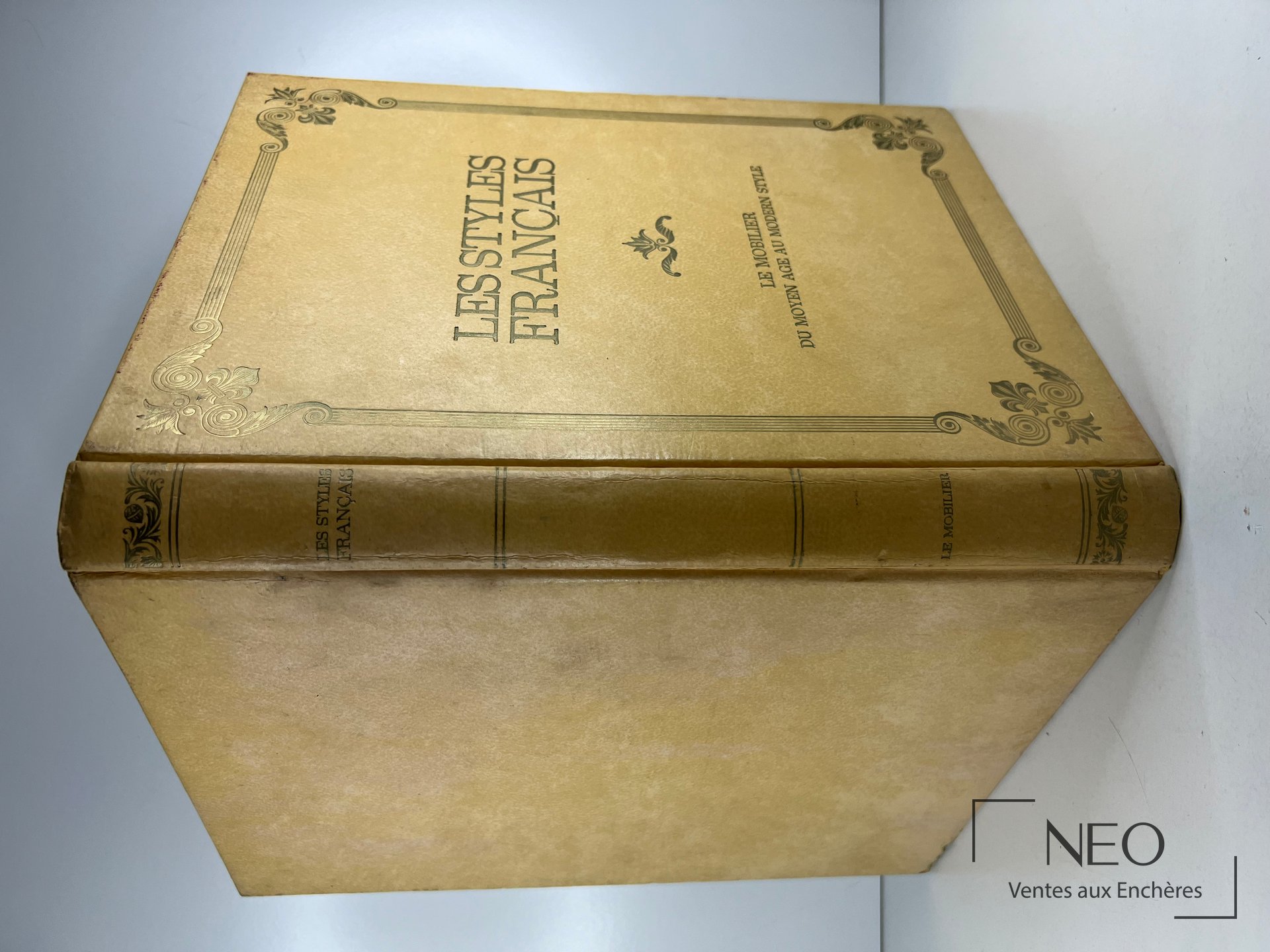 Couverture du livre Les styles français mobilier